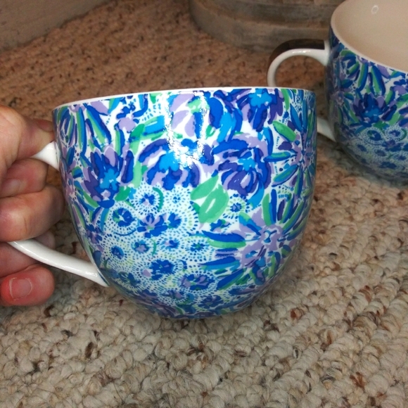 Lilly Pulitzer "Dandy Lion" Green Blue, Lavender Lion Head Floral Coffee Mug Set - Picture 4 of 9